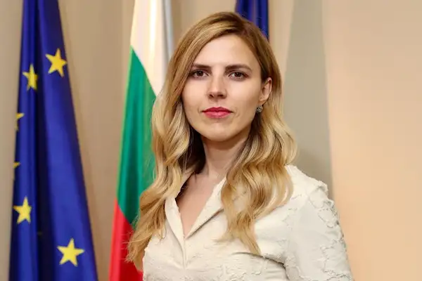 Petrova, AB üye devletlerinin ilk diplomatlarını tebrik etti