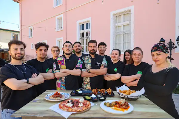 Buca’da Boudja Gastro tesisi hizmet vermeye devam ediyor