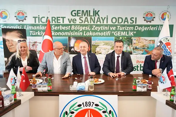 Özdağ, Gemlik Ticaret ve Sanayi Odası’nı ziyaret etti