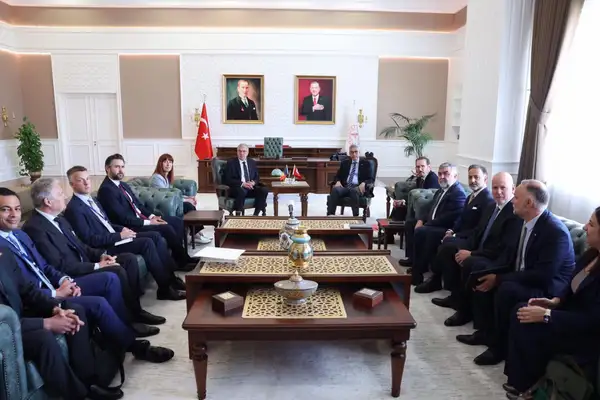 Türkiye ve Belçika arasında sağlık alanında iş birliği görüşmesi