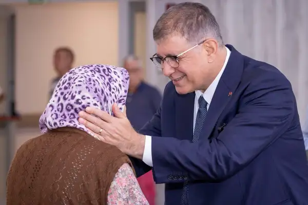 İzmir'de dar gelirliye kapsamlı destek paketi