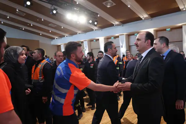 Bayramlaşma programında belediye hizmetleri ve projeler değerlendirildi