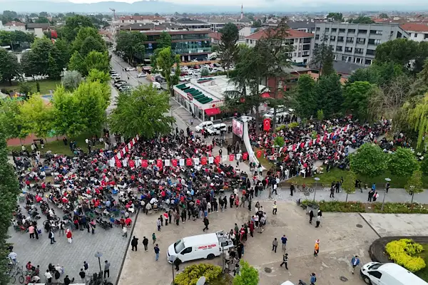 Milli maç Düzce Millet Bahçesi'nde dev ekranda izlendi