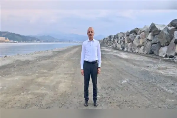 Bakan Uraloğlu, Gümüşhane’de AK Parti teşkilatıyla bir araya geldi