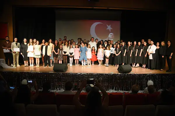 Giresun Belediye Konservatuvarı’ndan yıl sonu gösterisi 
