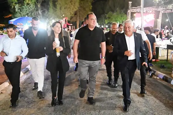 Başkan Dutlulu, Güzelyurt Portakal Festivali’ne katıldı