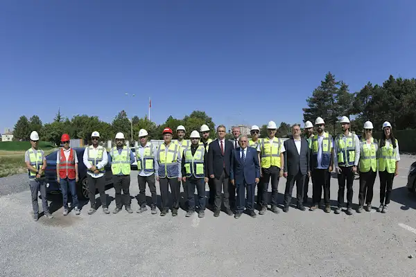 Başkan Büyükkılıç, Kartal Kavşağı’nda süren çalışmaları inceledi