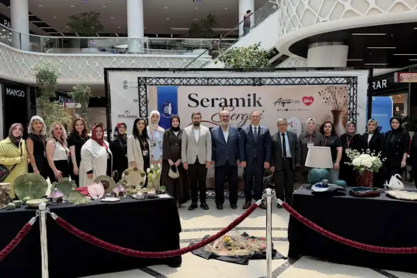 Çorum'da “Topraktan Sanata” seramik sergisi açıldı