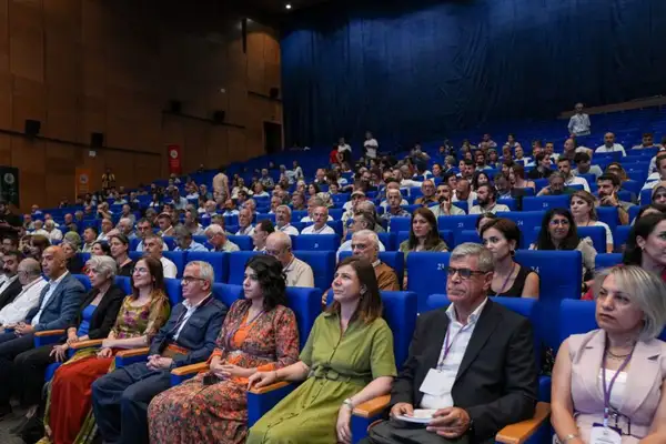 Diyarbakır’da Kürt Dili Konferansı düzenlendi