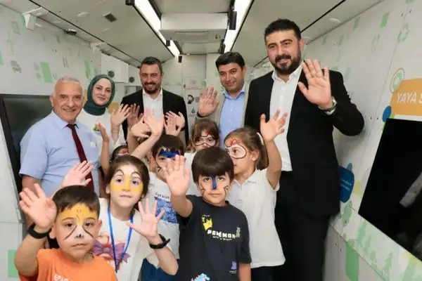 İETT’den öğrencilere geri dönüşüm ve sürdürülebilir ulaşım desteği
