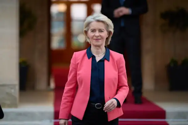 Von der Leyen: Ukrayna ve Moldova AB yolunda büyük adım atıyor