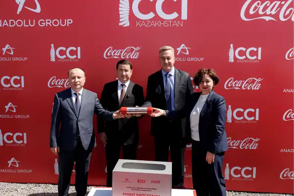 Coca-Cola İçecek Kazakistan’daki yeni fabrikasının temelini Aktöbe’de attı