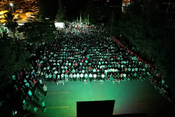 Çayırova’da milli maç için dev ekran kurulacak
