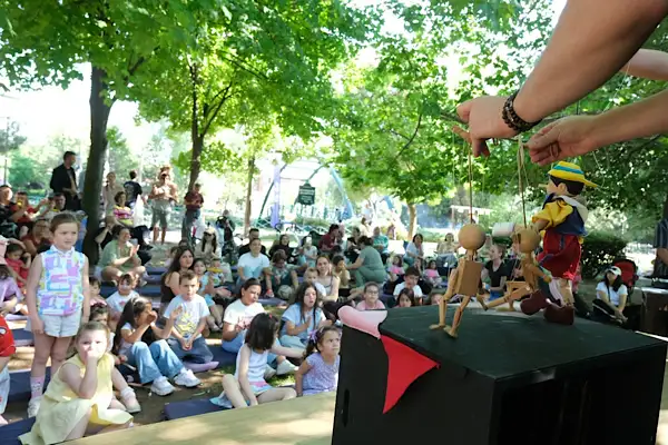 Eskişehir'de “Pinokyo” kukla oyunu mahallelerde çocuklarla buluşuyor