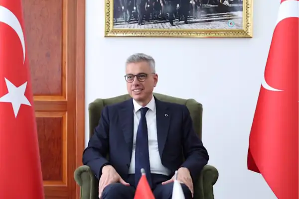 Bakan Memişoğlu'ndan Kadir İnanır için taziye mesajı