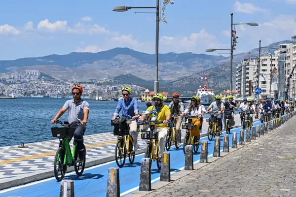 İzmir’de uluslararası fuarcılık zirvesi düzenlendi