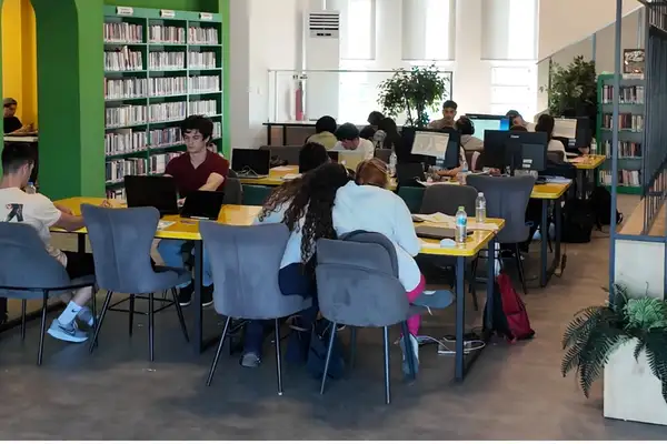 Çayırovalı gençler YKS’ye kitap kahvelerde hazırlanıyor