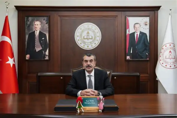 Bakan Tekin, Erzincan’daki Halk Eğitimi Merkezi açılışına katıldı