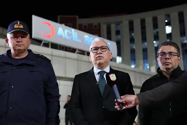 Sivas'ta meydana gelen trafik kazasında 3 kişi hayatını kaybetti