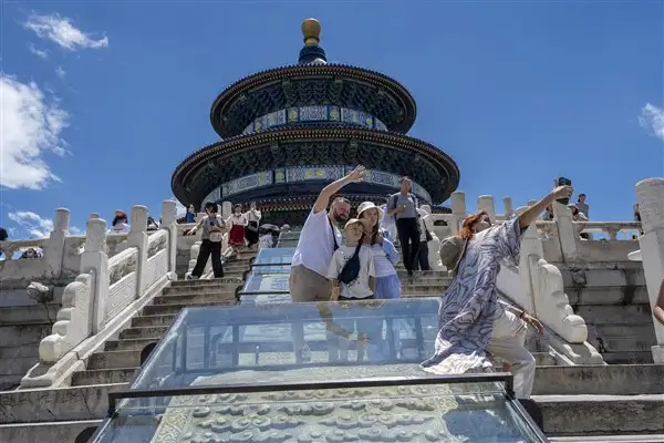 Beijing sınır kapılarında giriş-çıkış yapan yolcu sayısı 10 milyonu aştı