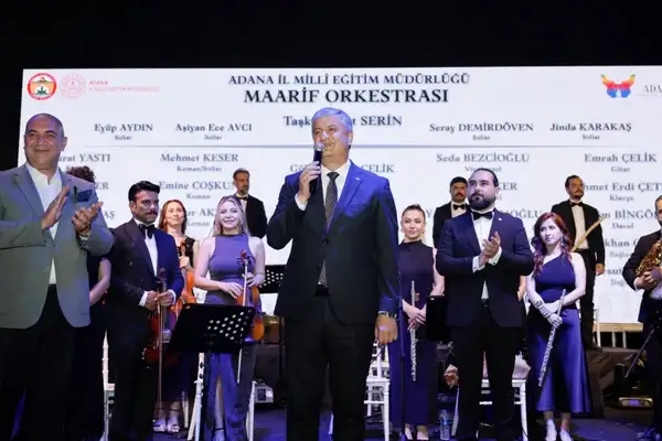 Vali Yavuz, Maarif Orkestrası konserine katıldı