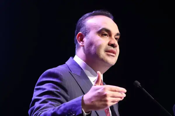 Bakan Kacır: İlk HIT-30 uluslararası resepsiyonu Paris'te düzenlendi