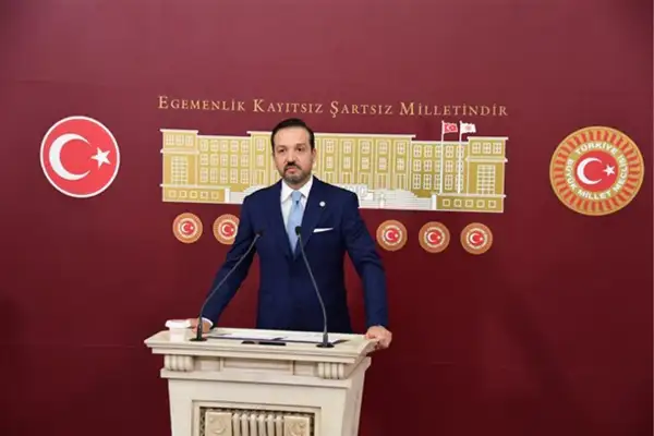 AK Parti Genel Başkan Yardımcısı Zorlu, Kırgızistan Cumhurbaşkanı Caparov ile görüştü
