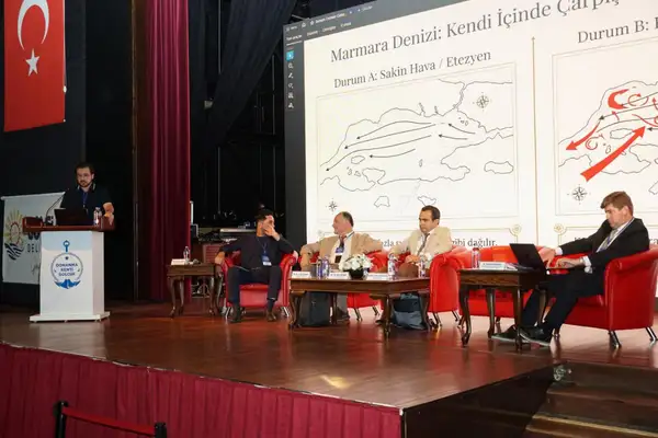 Gölcük'te “100. Yılında Gölcük Tersanesi ve Donanma Sempozyumu”düzenlendi