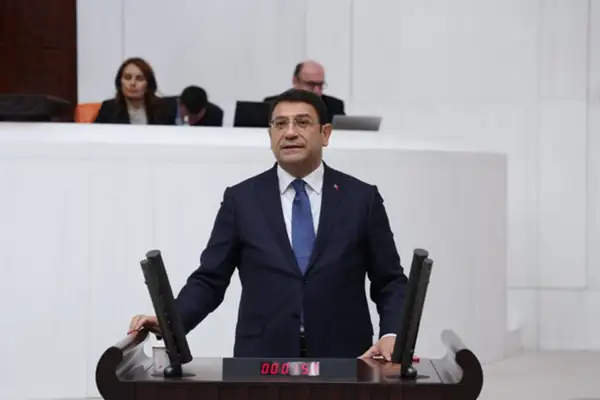 Şahin: Kadın temsili yoksa meşruiyet tartışılır
