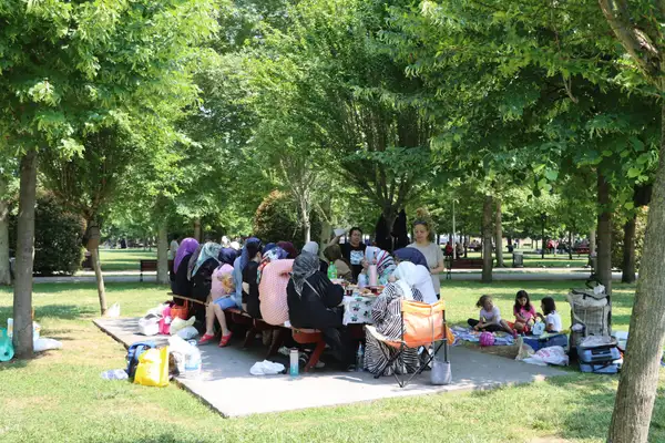  Maltepe’de kadınlar bahar pikniğinde buluştu