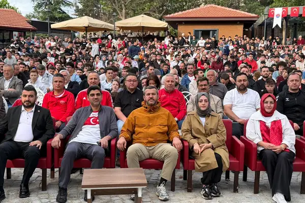 Karabük’te Yenişehir Sineması’nda milli maç izleme etkinliği düzenlendi