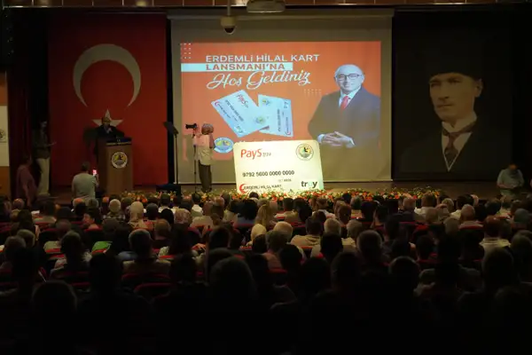 Erdemli Belediyesi’nden sosyal destek: “Hilal Kart” hizmete sunuldu