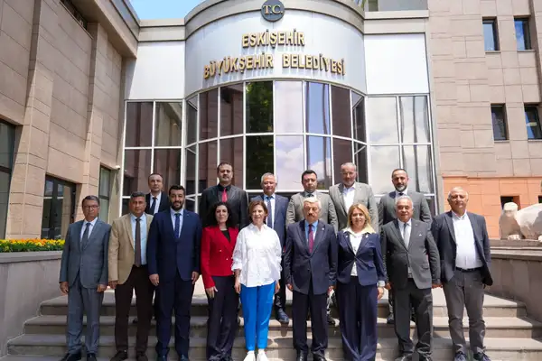 Esnaf ve Sanatkarlar Birliği’nden Başkan Ünlüce’ye ziyaret