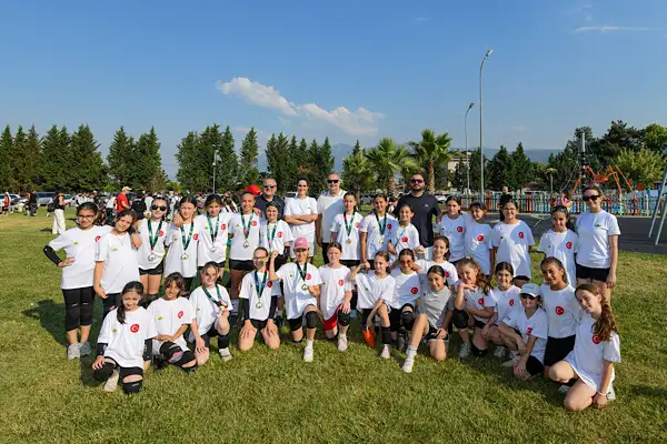 Osmangazi'de Mini Voleybol Şenliği düzenlendi