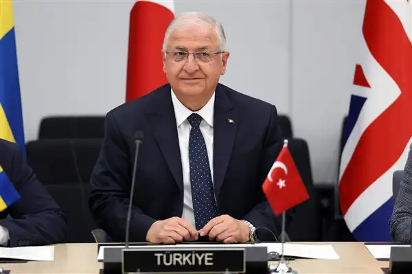 Millî Savunma Bakanı Güler, Ukrayna Savunma Bakanı Umerov ile görüştü