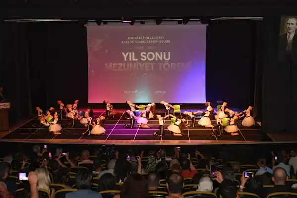 Konyaaltı’nda kreş mezuniyet töreni düzenlendi