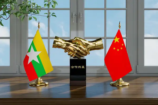 Çin ve Myanmar dışişleri bakanları Beijing’de görüştü