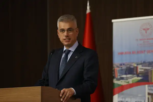 Memişoğlu: Türkiye, sağlıkta teknoloji geliştiren ve yön veren ülkelerden biri