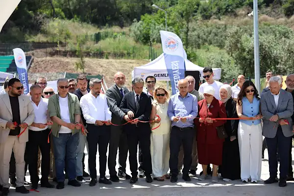 Gemlik’te Sahipsiz Hayvan Bakımevi ve Doğal Yaşam Alanı hizmete açıldı