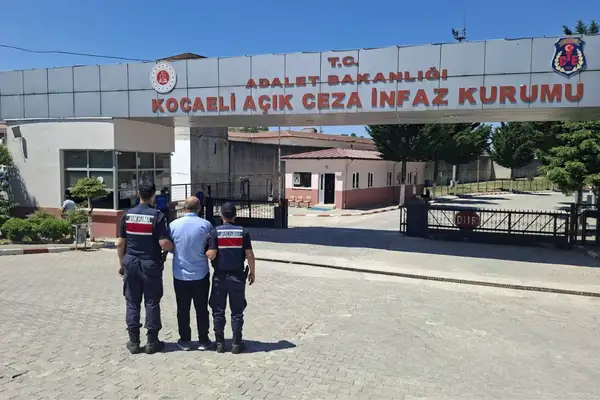 Kocaeli’de 18 yıl 4 ay hapis cezası bulunan şahıs yakalandı