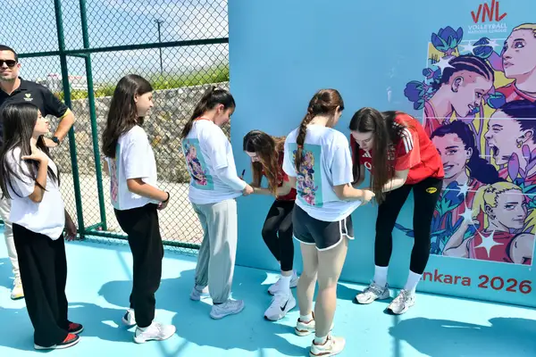 Ankara’da “VNL Legacy Court” ile voleybol sahası sanat eserine dönüştü