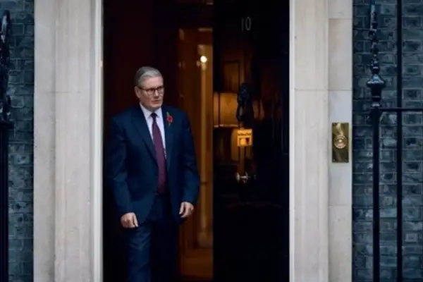 Starmer: Normandiya’daki kahramanları asla unutmayacağız