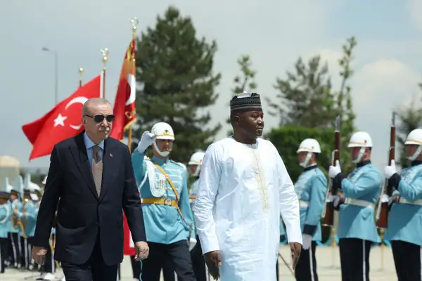 Cumhurbaşkanı Erdoğan, Nijer Cumhurbaşkanı Tchiani'yi karşıladı