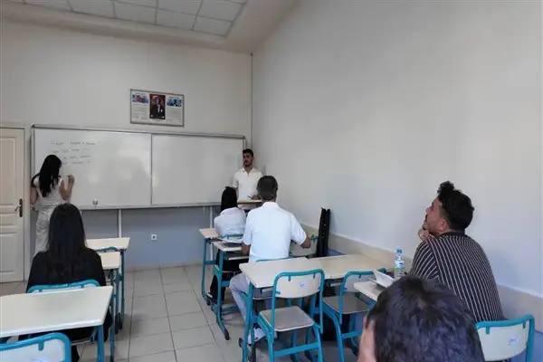 KAYMEK'te halk şiiri ve âşıklık geleneğine yönelik eğitimler sürüyor