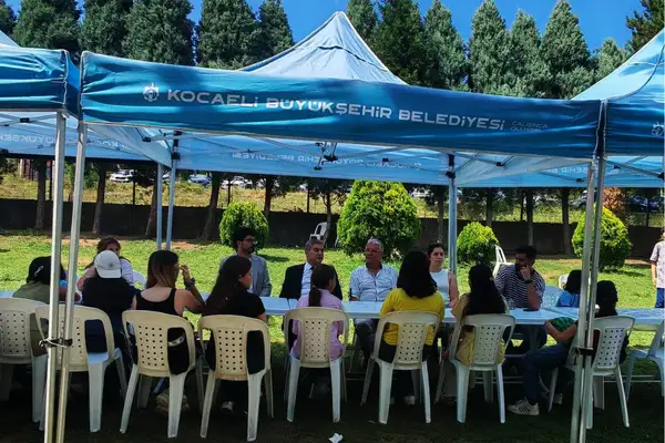 Kocaeli'nde Sevgi Evleri'ndeki çocuklar piknikte bir araya geldi