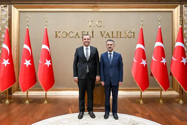 Kocaeli 1. İdare Mahkemesi Başkanı Kutlu, Kocaeli Valisi Aktaş'ı ziyaret etti