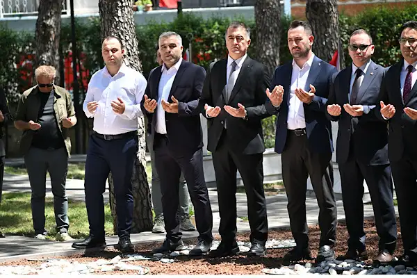 Manisa'da 15 Temmuz dolayısıyla şehitlik ziyaretleri gerçekleştirildi