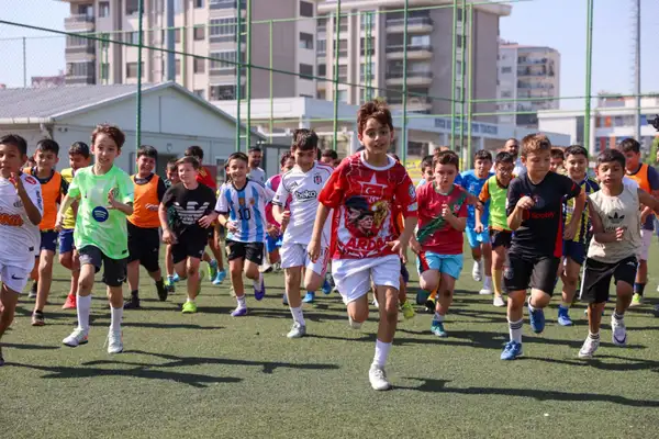 Buca'da ücretsiz futbol kursları başladı