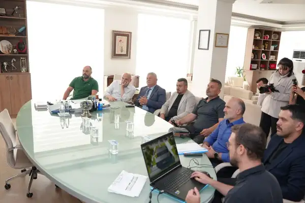 Başkan Özlü, Kaynaşlı Modern Pazaryeri Projesi'ni teslim etti