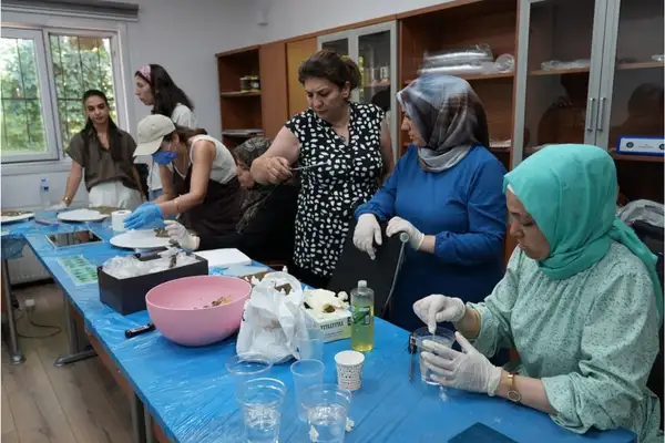 Diyarbakır'da kadınlar için Epoksi Atölyesi açıldı
